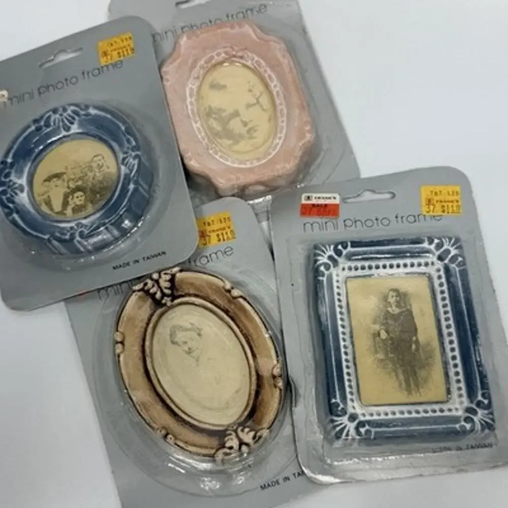Set 4 Vintage Miniature White Washed Victorian Style Photo Frames Ornate Gallery